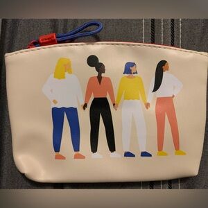 FREE w/$45 purchase || Ipsy makeup bag